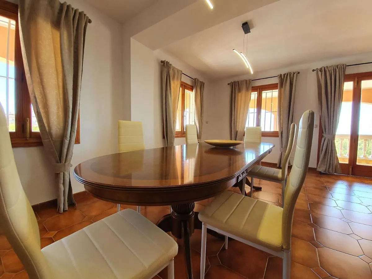 Ca'N Roser La Cabaneta