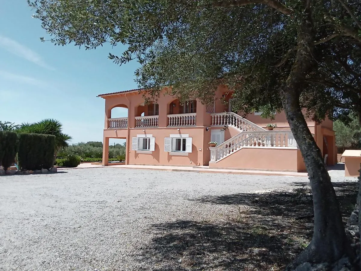 Ca'N Roser La Cabaneta